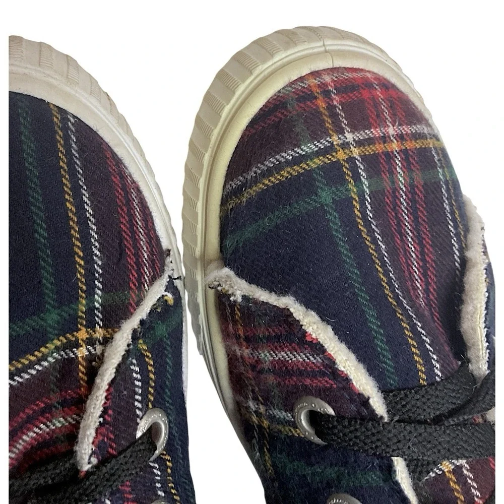 Tommy Bahamas Plaid Insulated Sneakers‎ Memory Foam Size 8.5M